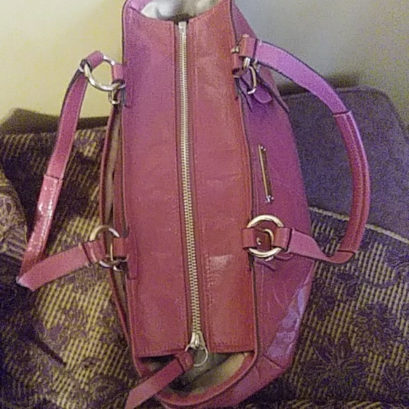 Coach leather embossed with signature pattern bag - Picture 5 of 8